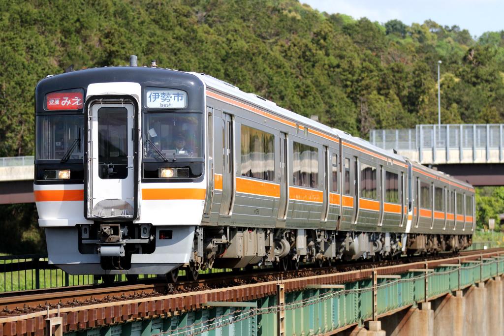 快速みえ 指定席は何号車？予約方法 自由席との差と座席選び